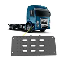 Tapete do Estribo Superior - LE Cinza VW Constellation 2S28216854M2