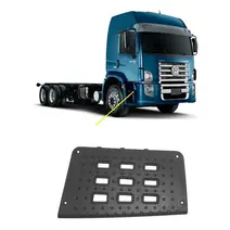 Tapete do Estribo Inferior - LD Cinza VW Constellation 2S28216824M2