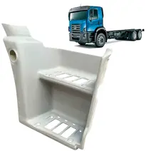 Estribo 2 Degraus S/ Tapete - LD (fibra) VW Amalcaburio 2S2821648